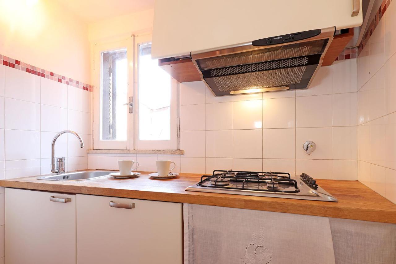 Monserrato Apartment Рим Екстер'єр фото
